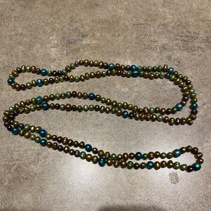 Elegant Multicolor Pearl Necklace